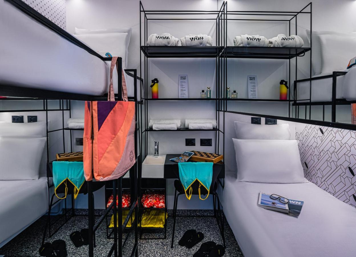 Wom Beach Pod Hotel - A Member Of Brown Hotels Tel Aviv Exteriör bild