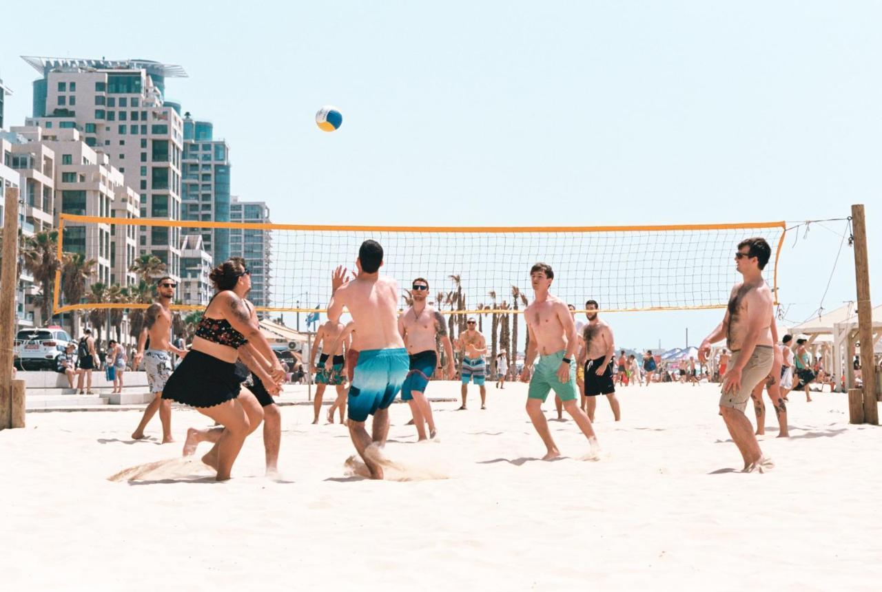 Wom Beach Pod Hotel - A Member Of Brown Hotels Tel Aviv Exteriör bild