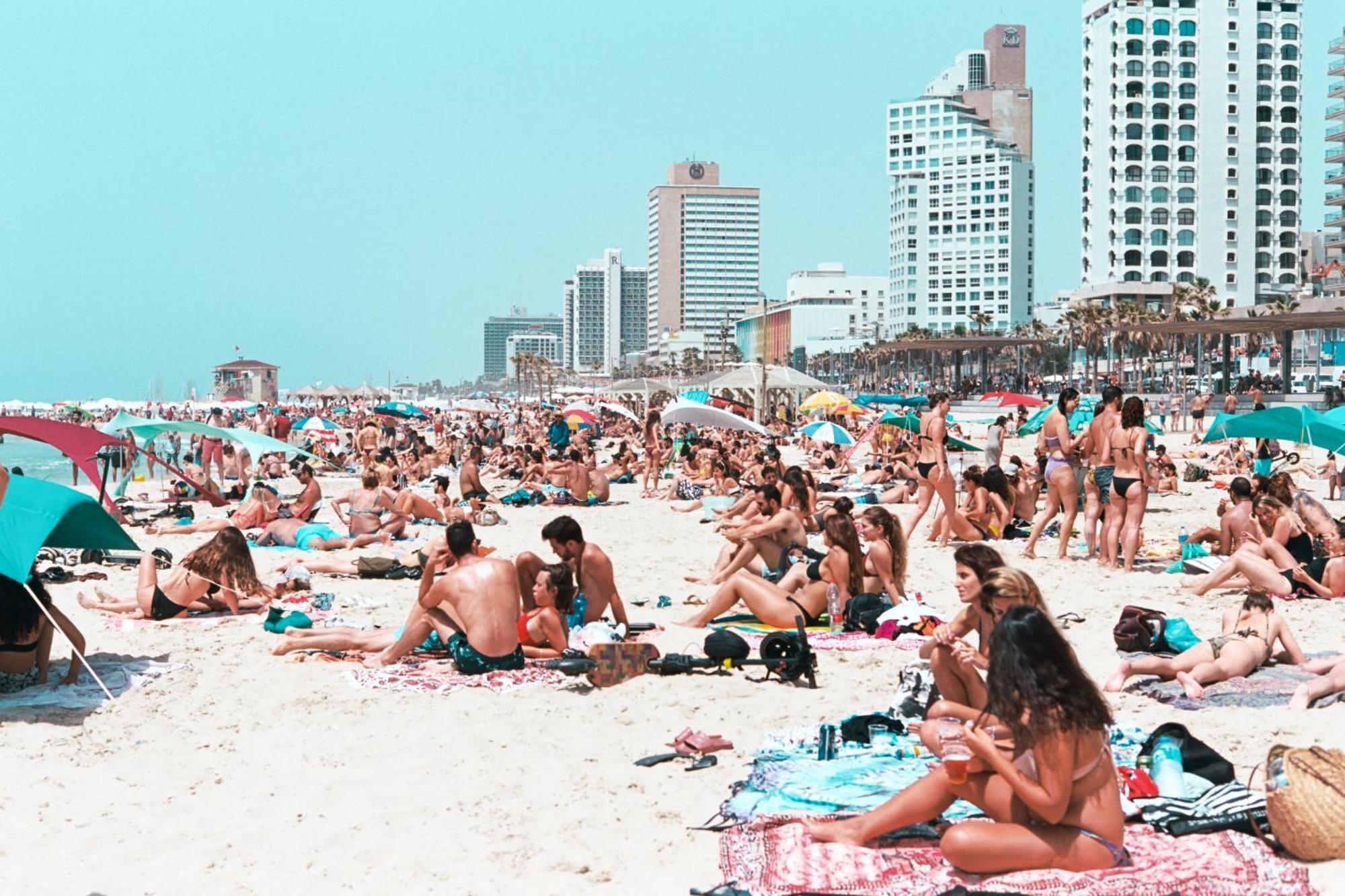 Wom Beach Pod Hotel - A Member Of Brown Hotels Tel Aviv Exteriör bild