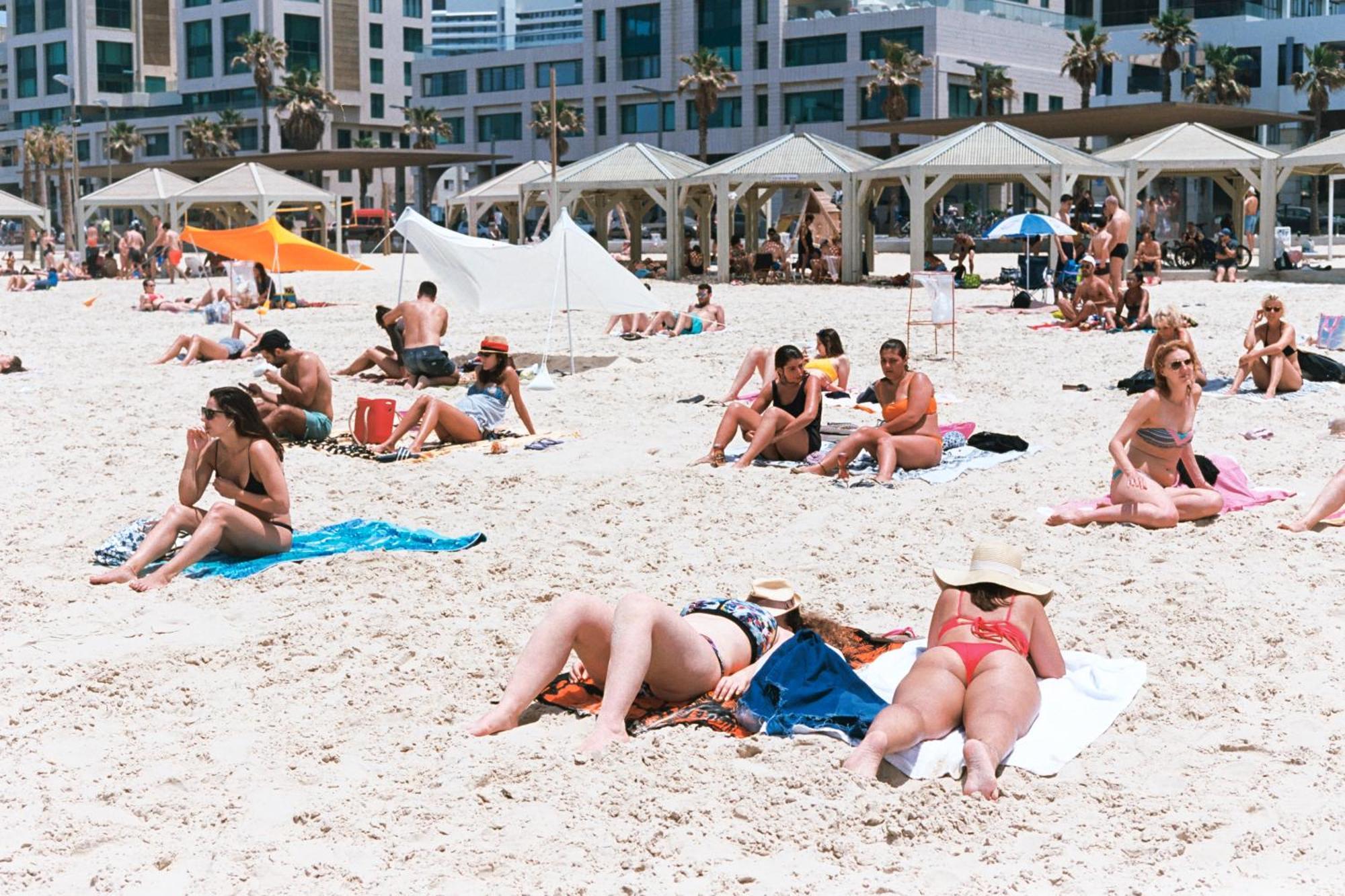 Wom Beach Pod Hotel - A Member Of Brown Hotels Tel Aviv Exteriör bild